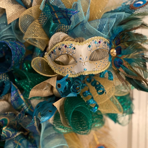 COPY - Custom Stunning & unique Mardi Gras Wreath - Picture 4 of 8